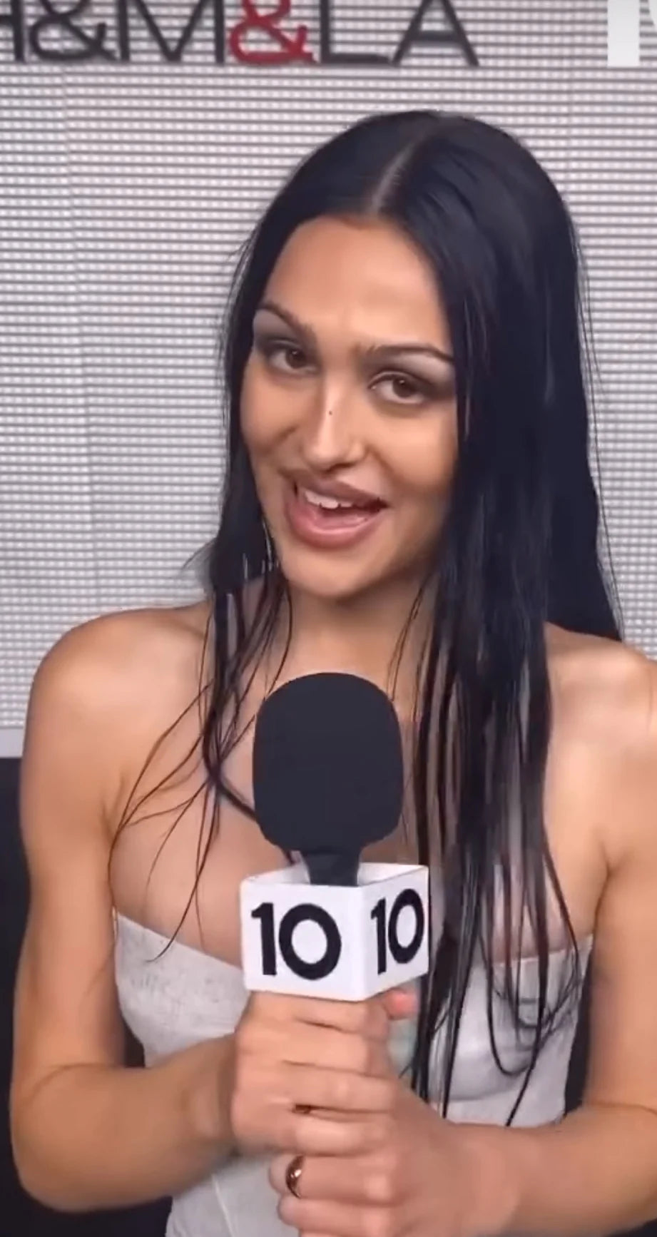 RØDE Interview Handheld Stick, Custom Pop Cover &amp; Custom Mic Flag