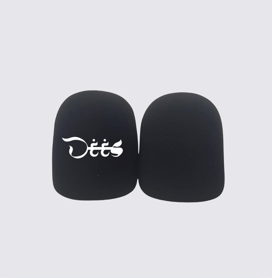 Ultimate Podcaster Swag Kit (RØDE PodMic)